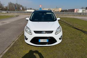 Ford grand c max titanium