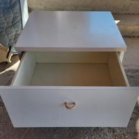 Comodino bianco