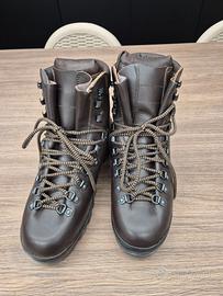 Scarponi da montagna E.I.