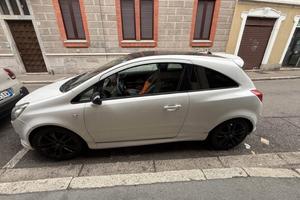 Opel corsa 1.2 benzina