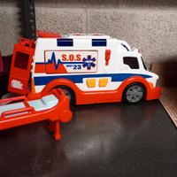 AMBULANZA CON LUCI E SUONI