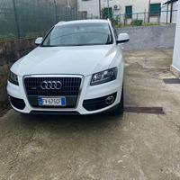 Audi q5 2.0 quattro S-tronic