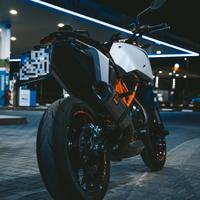 Ktm duke r 690