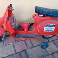 Vespa giocattolo  per bambini  elettrica anni 80