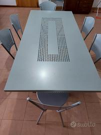 Tavolo per esterno in metallo