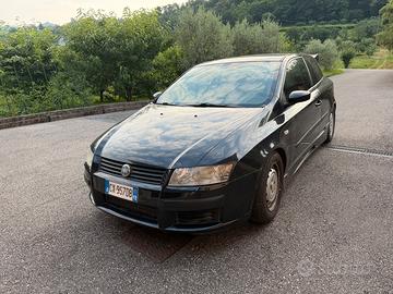FIAT STILO 1.9 MJT anno 2005  km 220.000