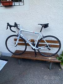 Bici da corsa Trek Madone telaio carbonio