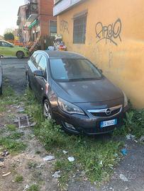 opel astra 2012
