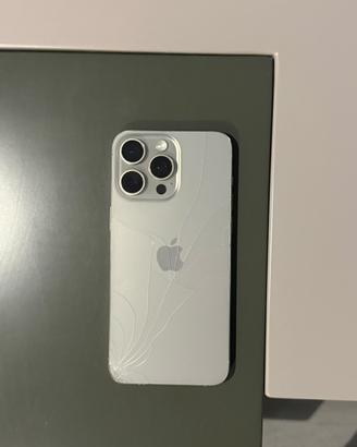 iPhone 15 Pro Max