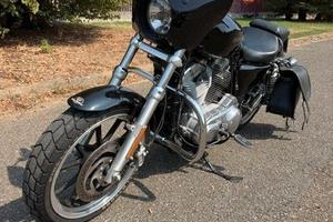 SPOSTER XL 883
