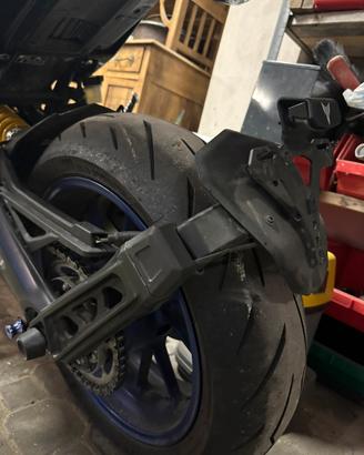 Portatarga basso yamaha mt09