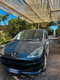 Peugeot 1007 - anno 2008