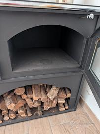 stufa a legna con forno e tubi  inclusi