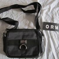 Borsa tracolla in nylon .