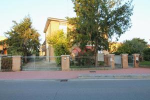 PORZIONE DI BIFAMILIARE A CAMPAGNOLA EMILIA