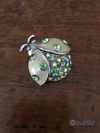 Noblesse spilla con coccinella portafortuna