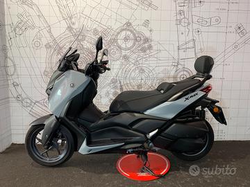Yamaha X-Max 300 TECH MAX PLUS