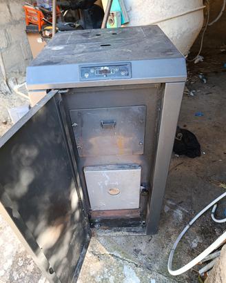 Idro stufa a pellet 18 kW pellet riscalda te