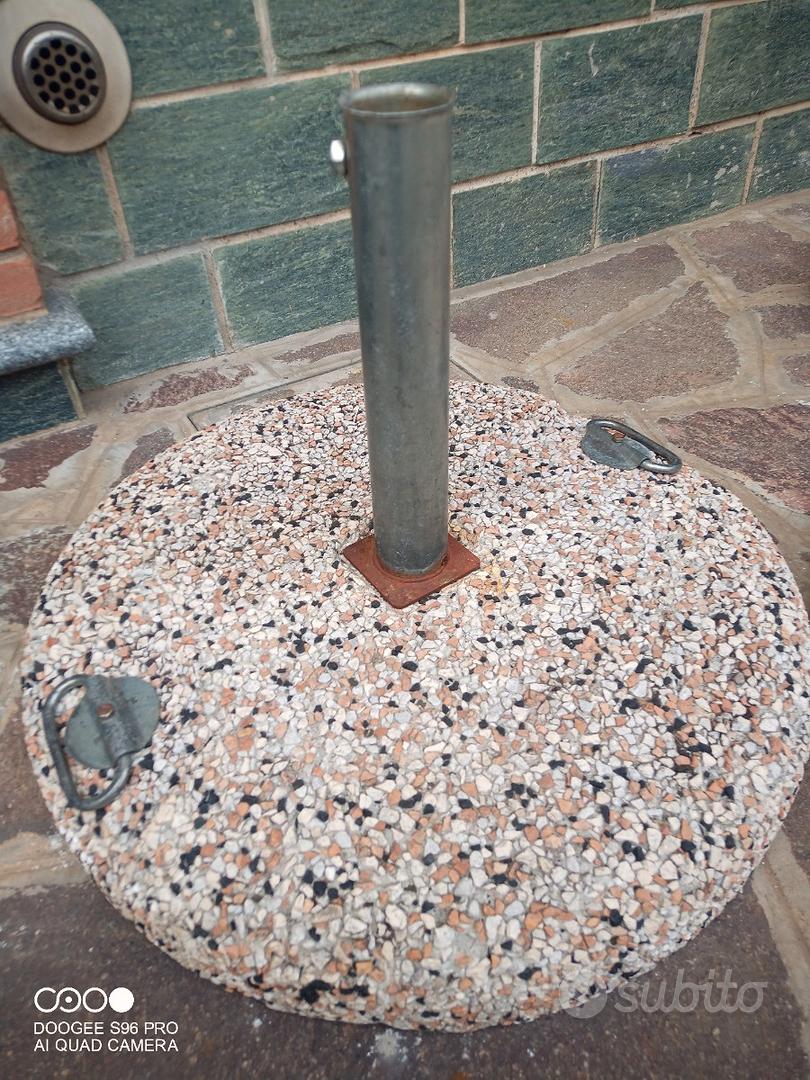 Outsunny Base per Ombrellone da Giardino 25kg per Pali da 32mm, 38mm e 48mm, Base Ombrellone in Granito e Acciaio Inox con Manopole Laterali e Maniglie, 38x38x38 cm, Grigia