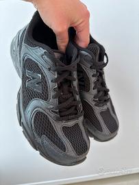Scarpe New Balance MR530 nere