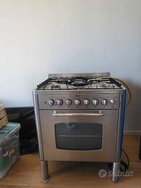 Elettrodomestico Rex piano a gas e forno 