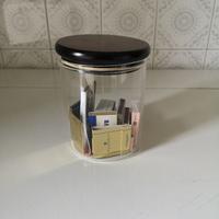 Vaso per tabacco con umidificatore