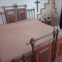 struttura letto antico 