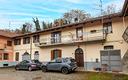 porzione-di-cascinale-con-giardino-privato