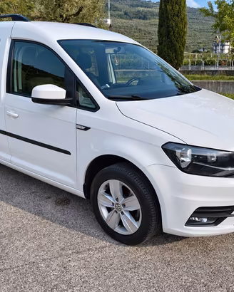 Volkswagen Caddy 2.0 TDI 122cv 4MOTION N1 5 posti