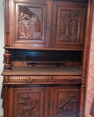 Credenza e vetrina