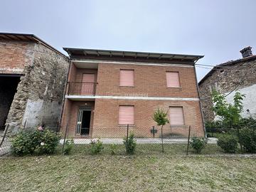 Villa Bifamiliare con Terreno e Autorimessa