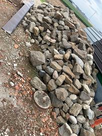 Sassi pietre in trachite