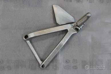 Pedana posteriore SX DUCATI 748/916/996/998 -