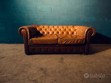 Divano club Chester Chesterfield cuoio inglese 