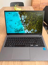 Samsung Galaxy Book4 15,6” Core 5 – Pari al nuovo