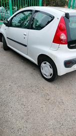 Auto vendes