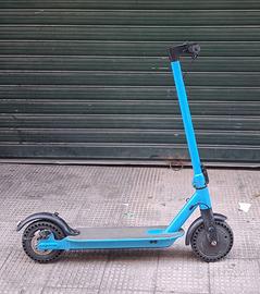 Monopattino elettrico batteria nuova