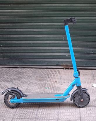 Monopattino elettrico batteria nuova