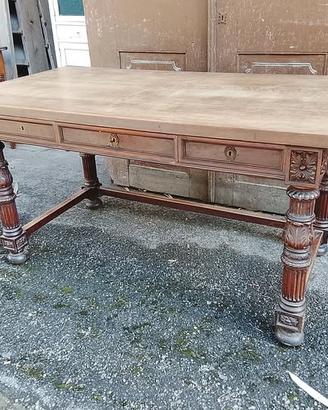 Tavolo antico in noce 160 x 85 cm