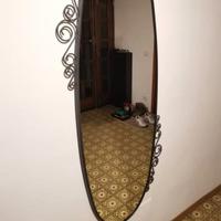 Specchiera blu in legno ed in ferro battuto