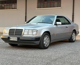 Mercedes CE 200 16V ASI-ESENTE BOLLO