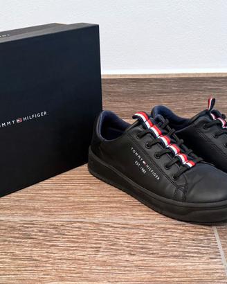 Tommy Hilfiger: Sneakers in pelle, perfette 36