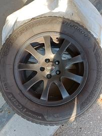 gomme termiche con cerchio in lega nero