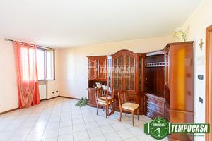 VILLA DI TESTA CON BOX DOPPIO E GIARDINO