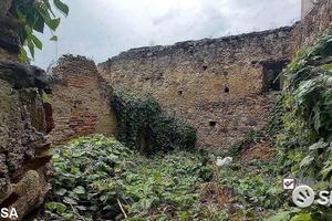 Massa San Giorgio,economico rudere più corte