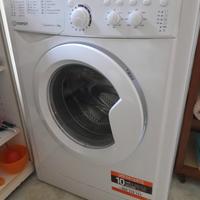 Lavatrice INDESIT 8kg, centrifuga 1.200 giri