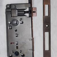 serratura per porta bagni 