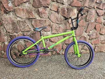 Bmx fluo 