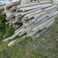 pali rotti di cemento