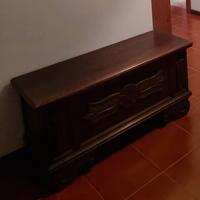 Cassapanca in legno